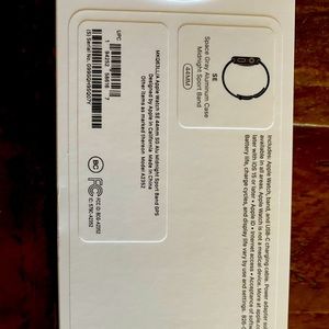 Apple Watch SE 44mm with Midnight sport band